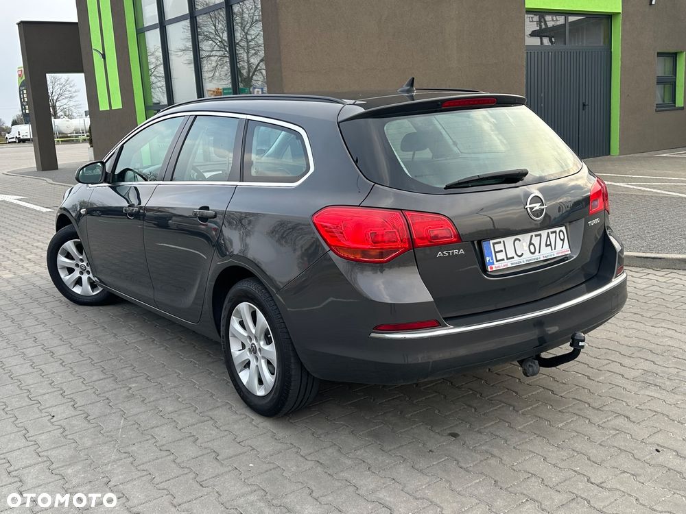 Opel Astra 1.4 Turbo - 31