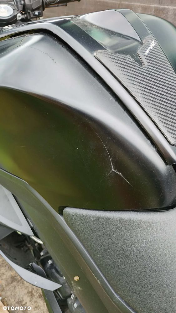 Yamaha YZF - 6