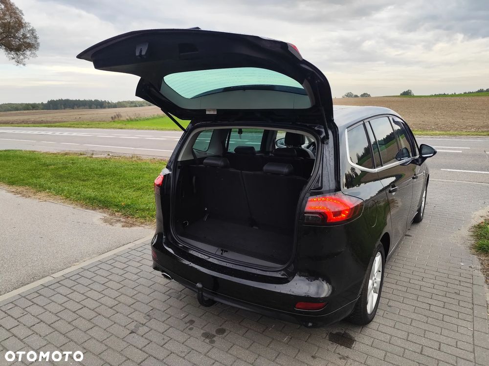 Opel Zafira - 12