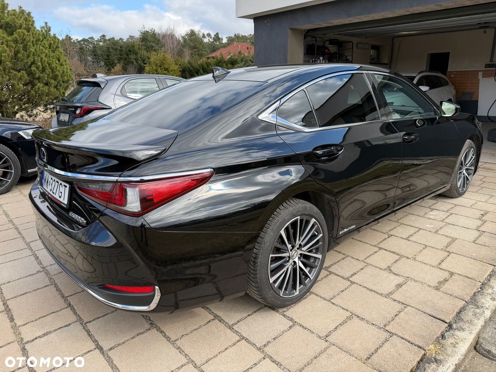 Lexus ES 300h Business Line - 3