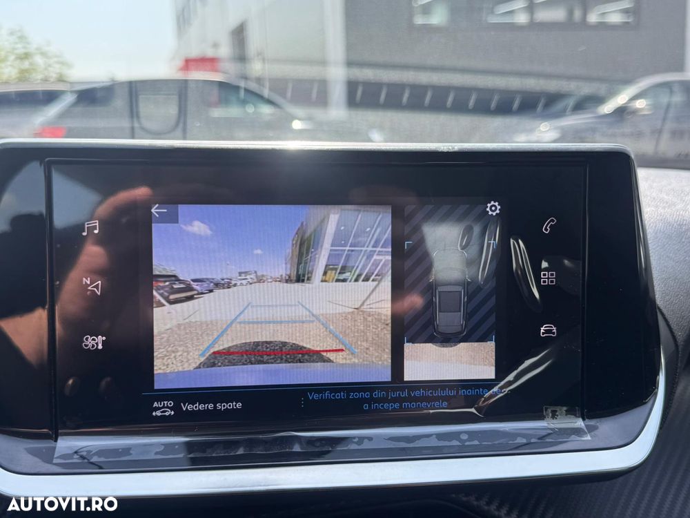 Peugeot 2008 1.2 L PureTech STT Allure - 15