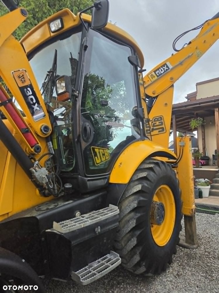 JCB 3CX - 12