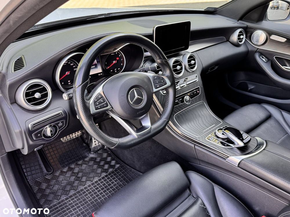 Mercedes-Benz Klasa C 200 4-Matic 9G-TRONIC - 17