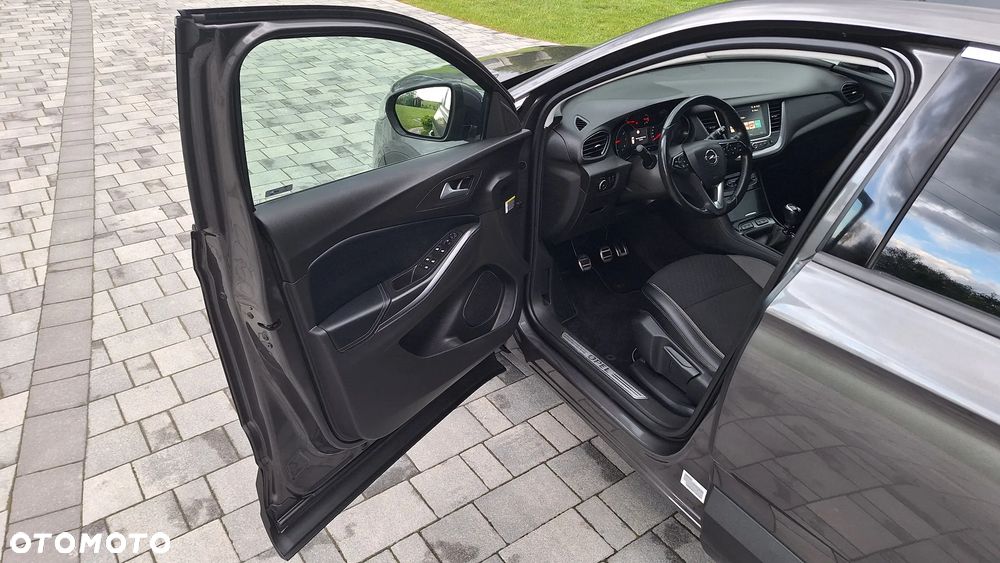 Opel Grandland X 1.2 Start/Stop Color Line - 9