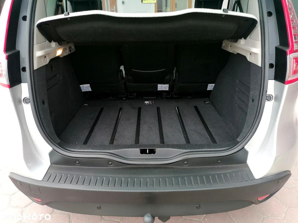 Renault Scenic TCe 130 Bose Edition - 8