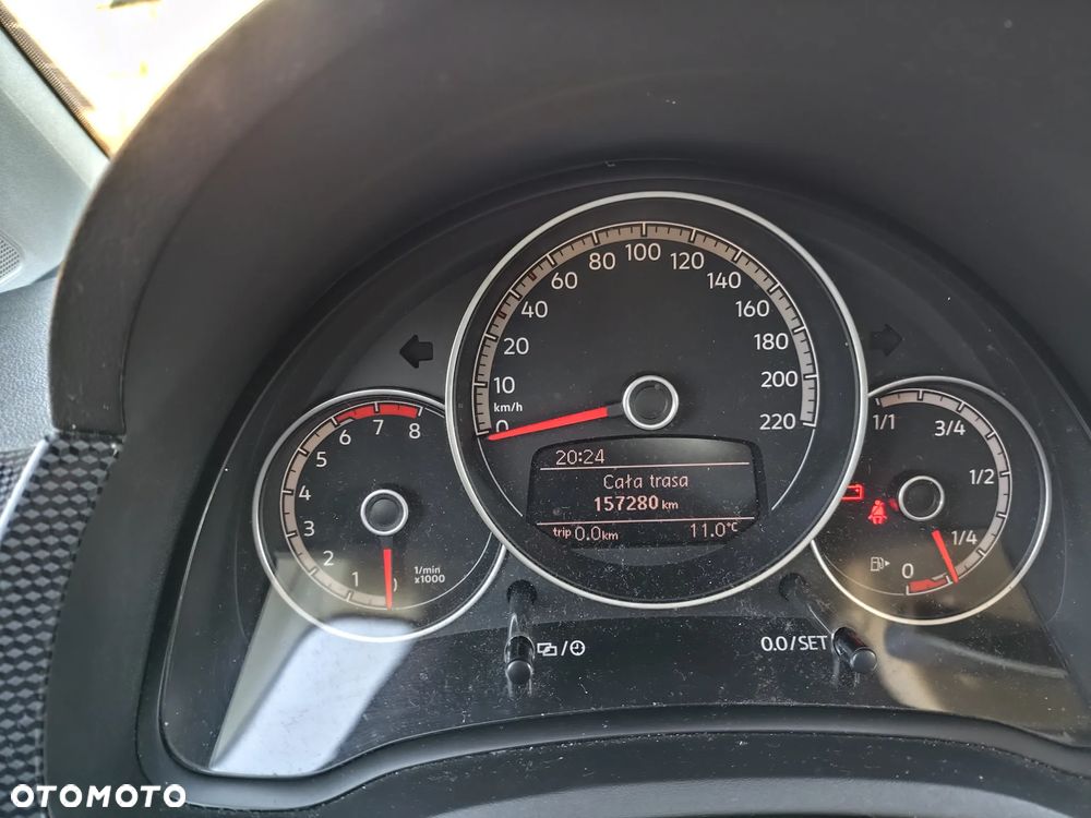 Volkswagen up! 1.0 Beats - 10