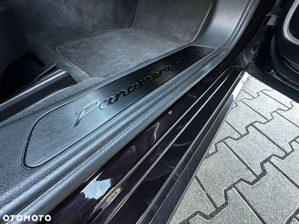 Porsche Panamera - 31