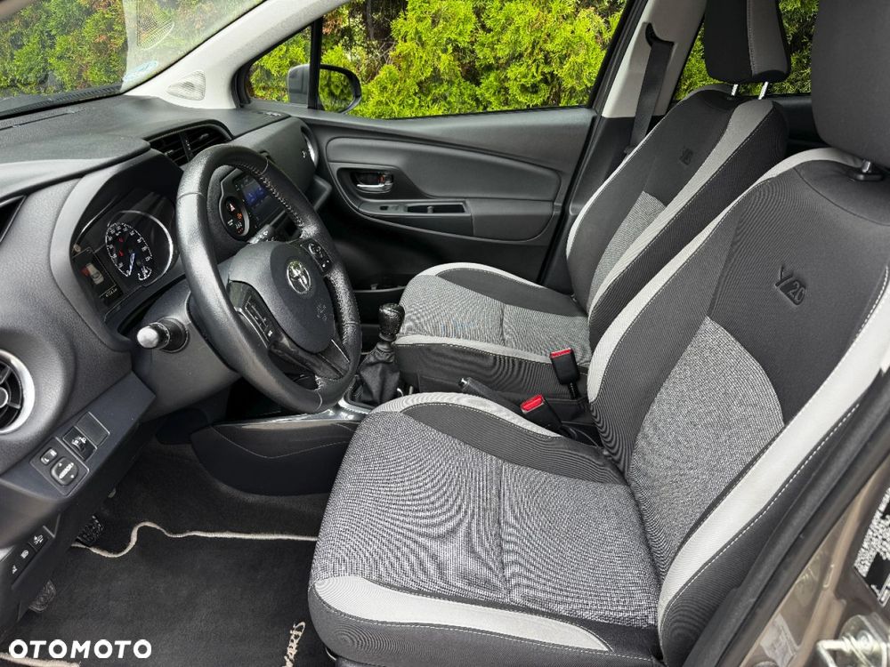 Toyota Yaris 1.5 20th Anniversary - 17