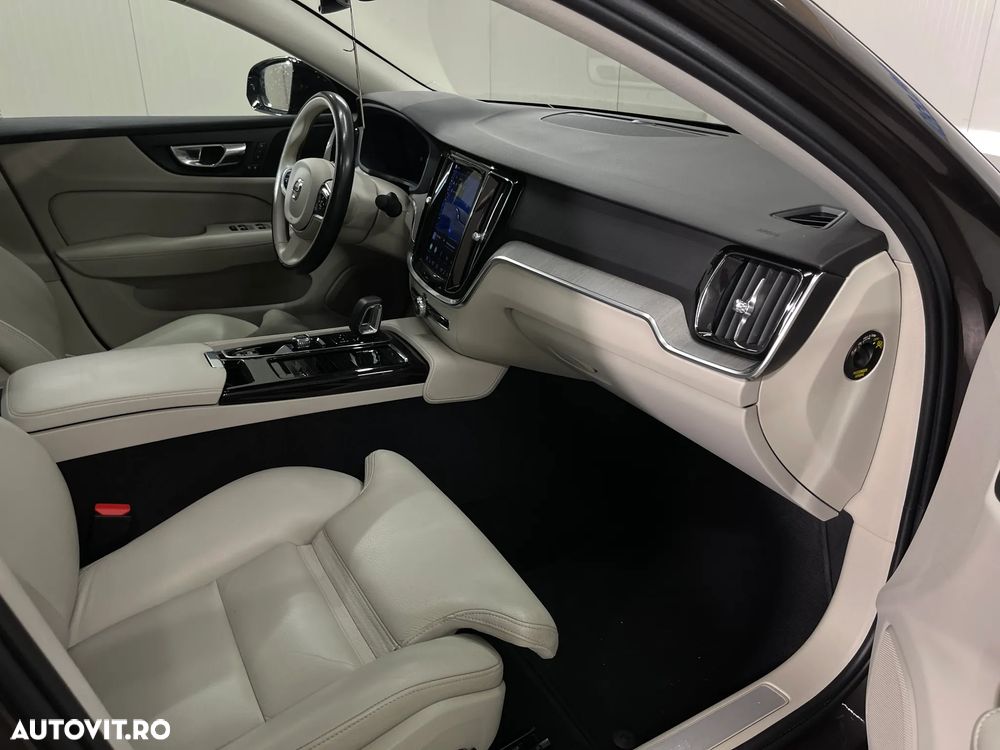 Volvo S60 T8 eAWD Inscription - 11