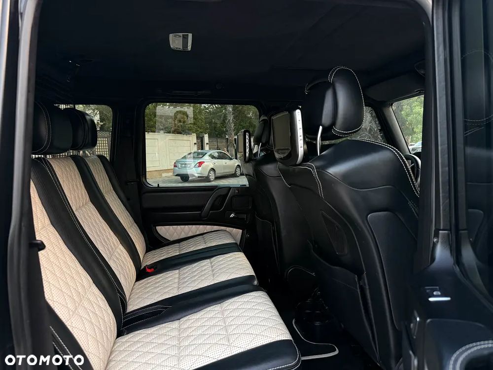 Mercedes-Benz Klasa G AMG 63 AMG SPEEDSHIFT 7G-TRONIC - 14