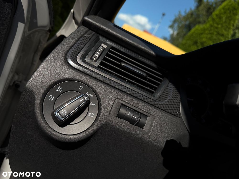 Skoda RAPID 1.4 TSI DSG Monte Carlo - 26