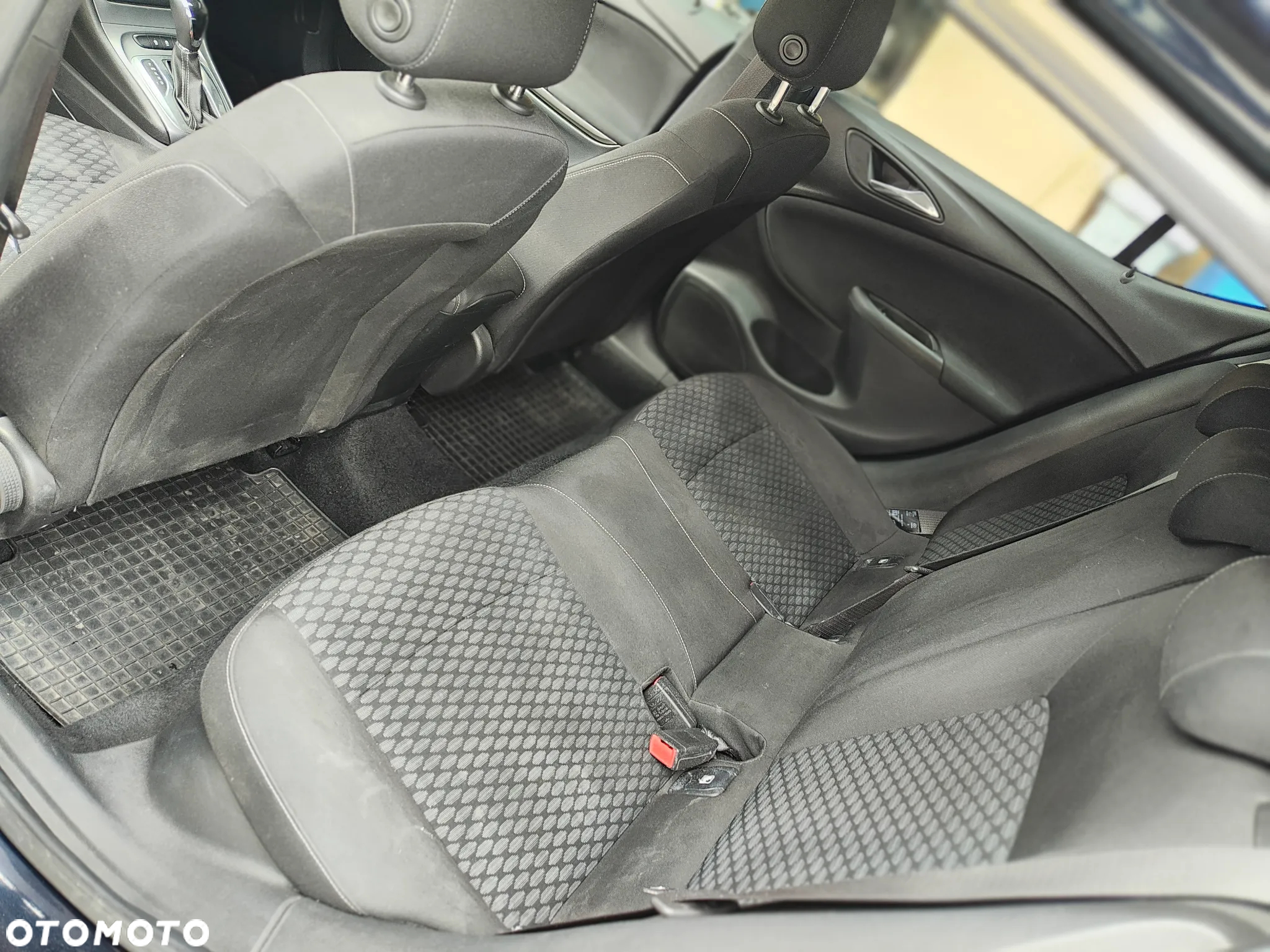 Opel Astra V 1.4 T Enjoy S&S - 9