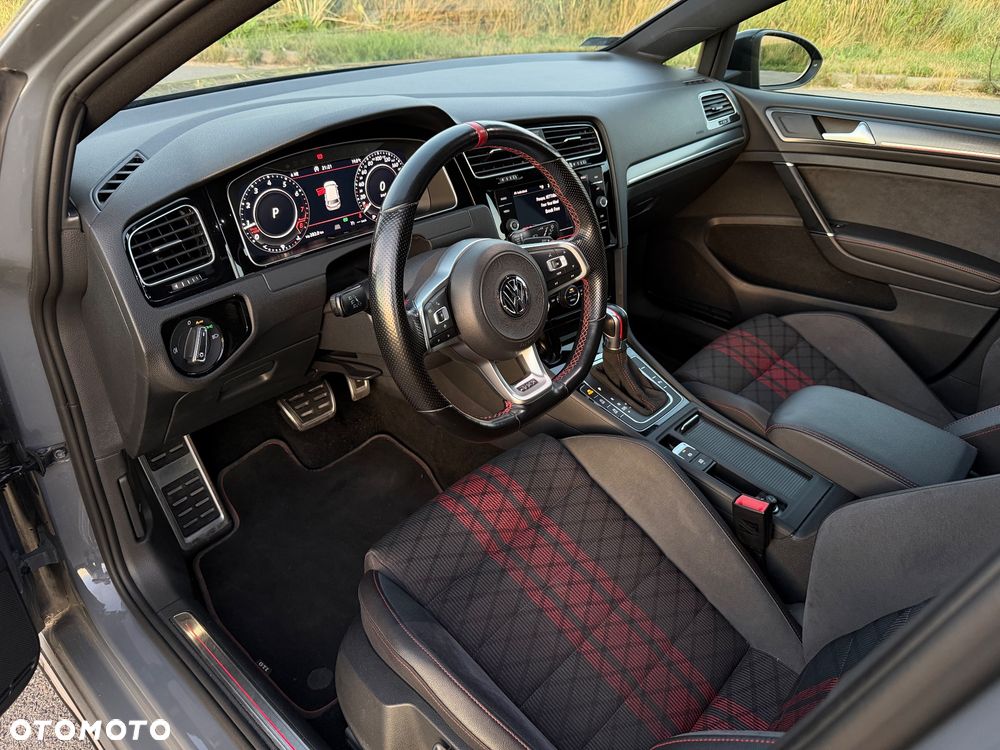 Volkswagen Golf 2.0 TSI GTI TCR DSG - 6