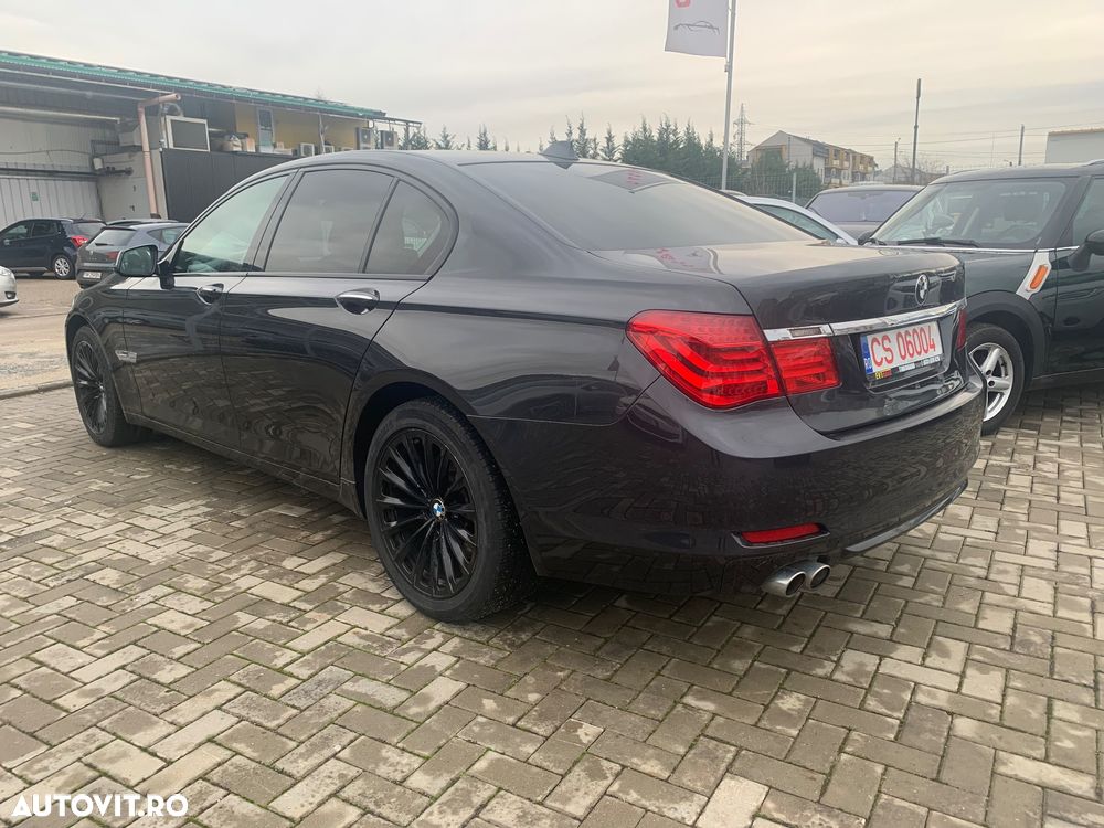 BMW Seria 7 730d xDrive - 17