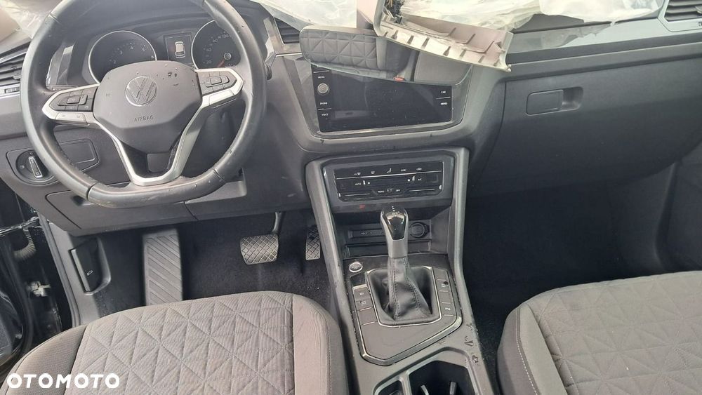 Volkswagen Tiguan - 16