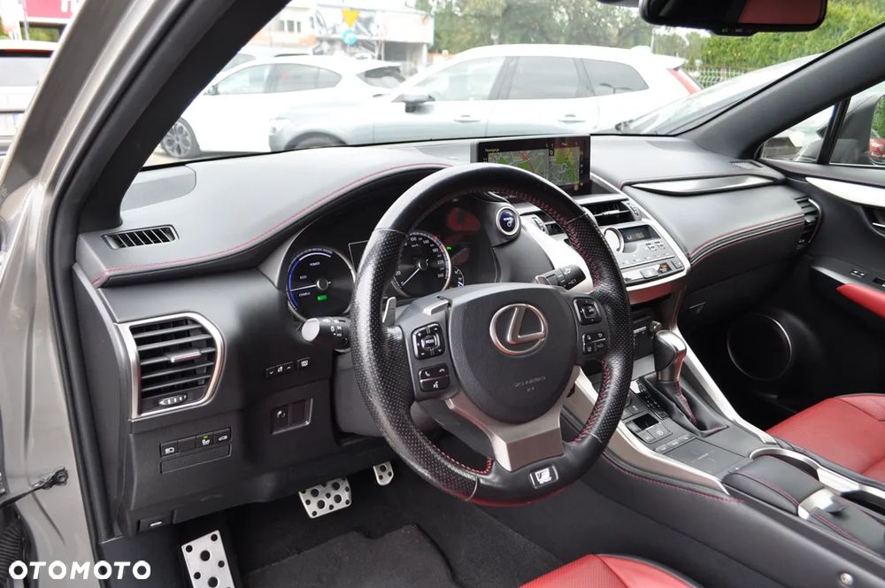 Lexus NX 300h F Sport Edition AWD - 18