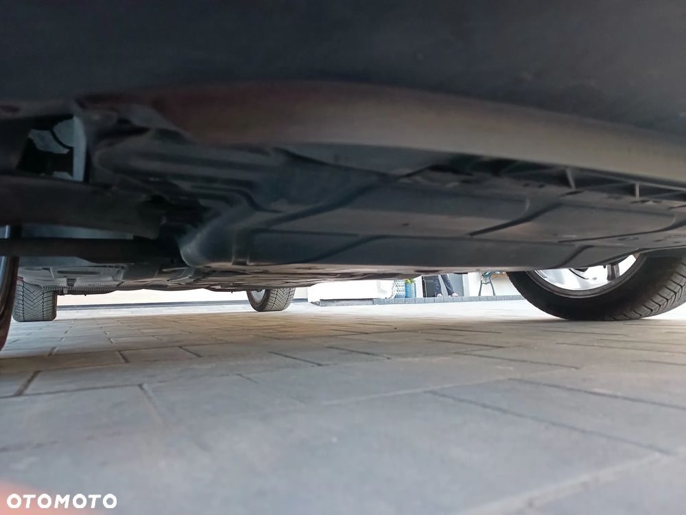 Volkswagen Golf Sportsvan 1.4 TSI (BlueMotion Technology) DSG Highline - 36