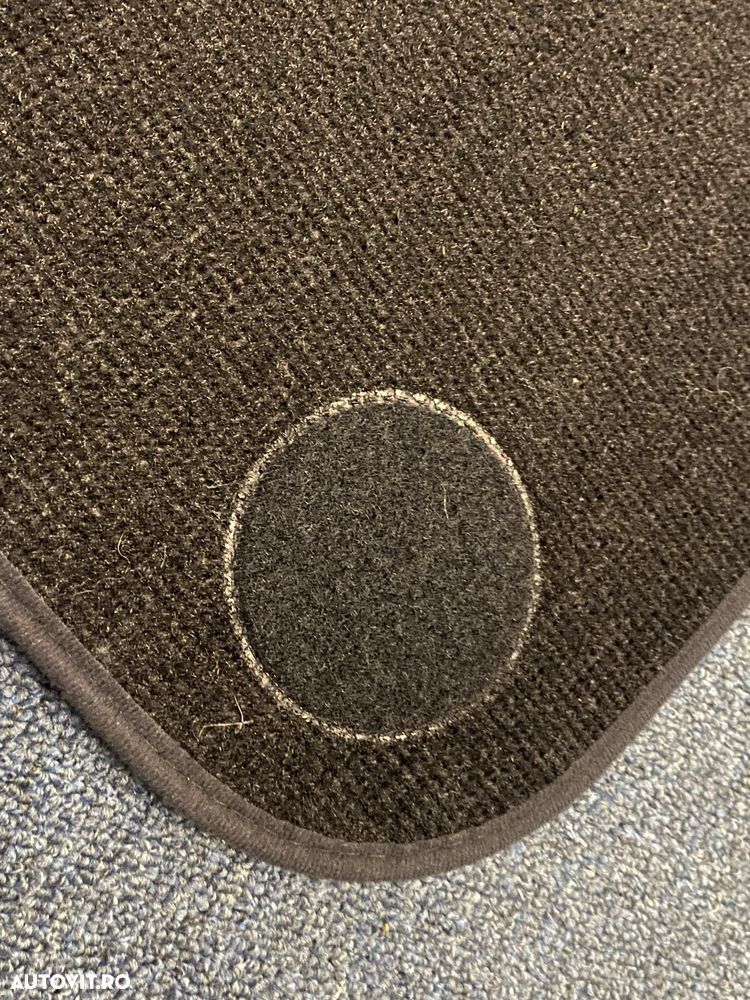 Set presuri covorașe auto textile OE BMW negre Cod OE 106480-11 X3 F25 - 7