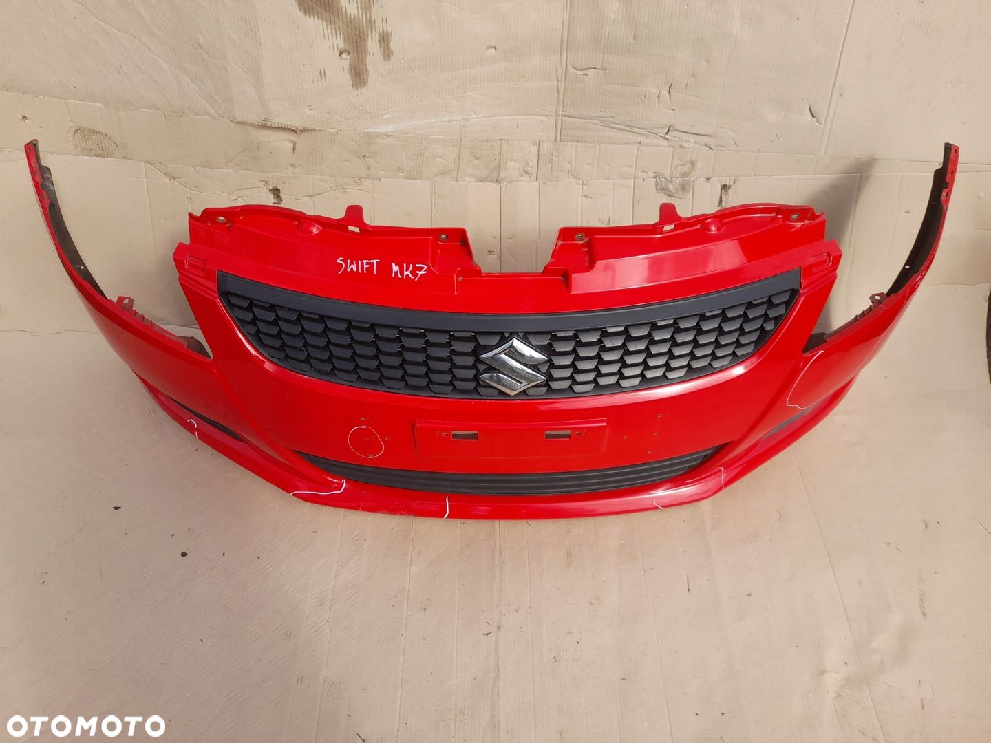 ZDERZAK PRZÓD SUZUKI SWIFT MK7 10- - 2
