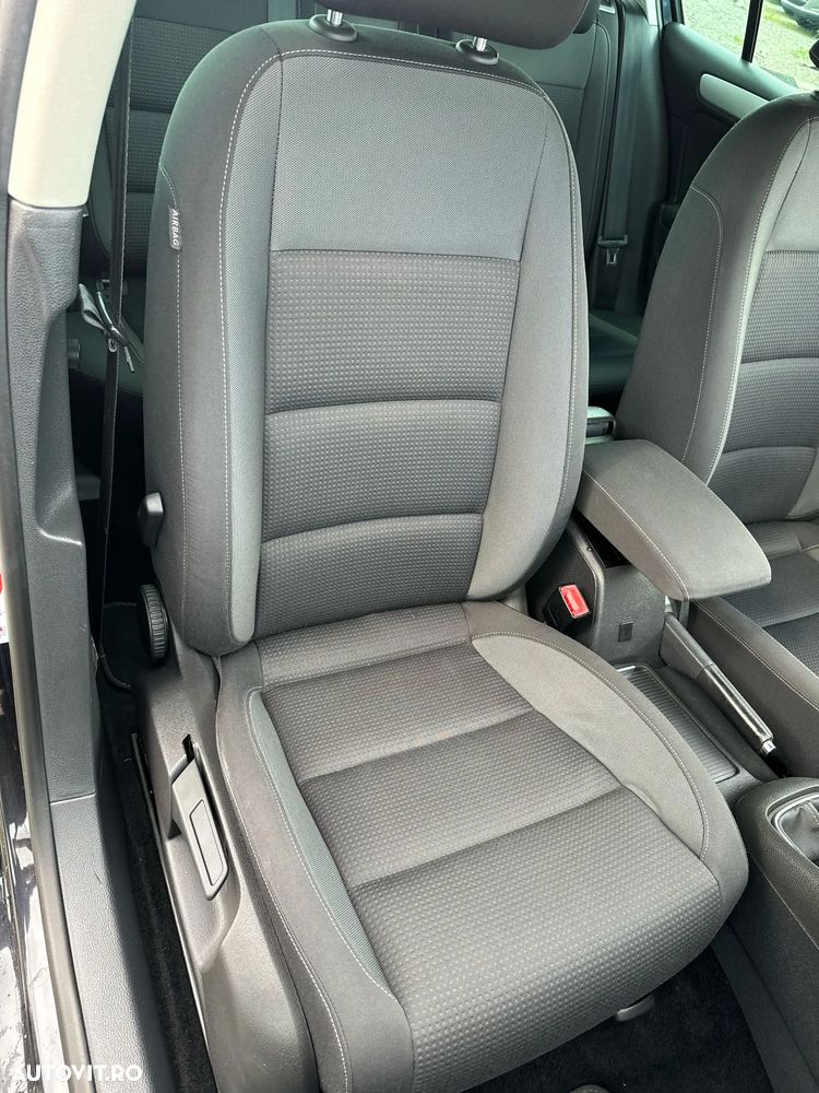 Volkswagen Golf - 12