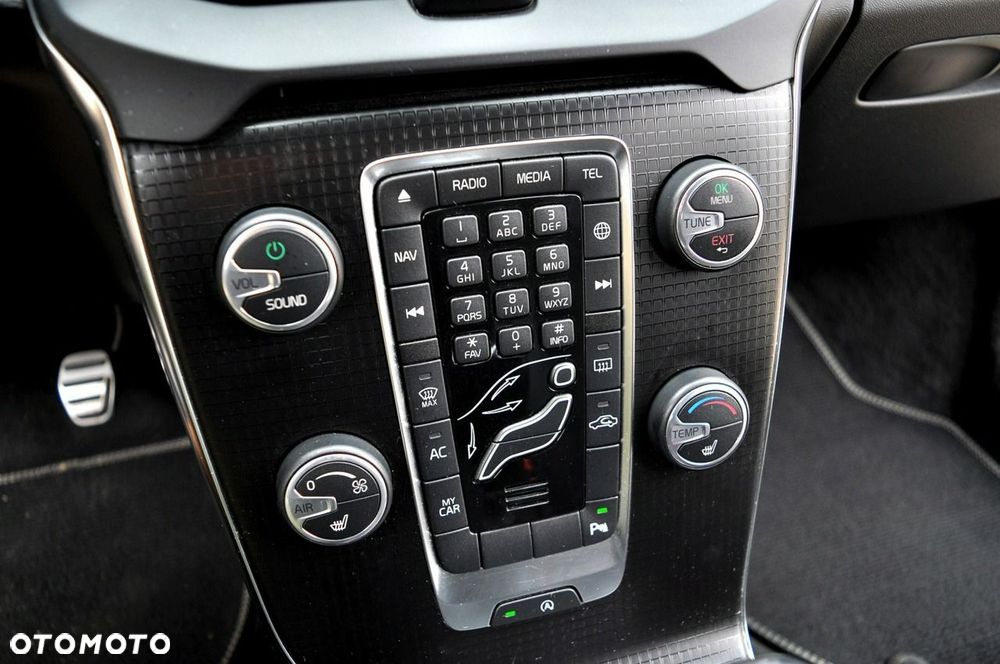 Volvo V40 D2 Drive-E R-Design Momentum - 12