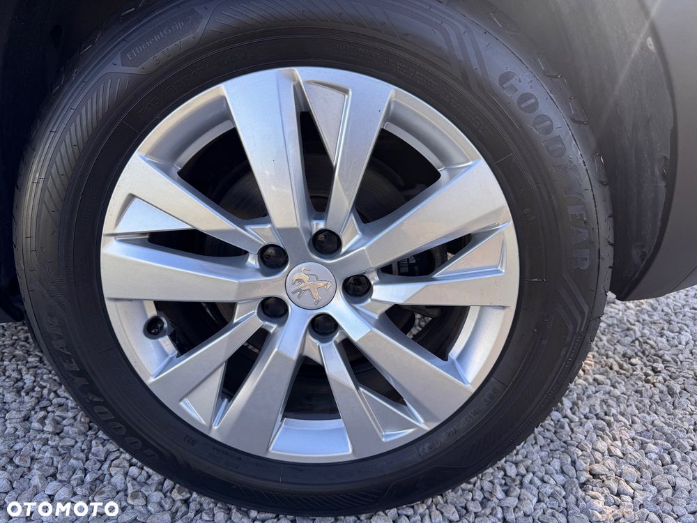 Peugeot 5008 1.2 PureTech Active Pack S&S EAT8 - 12