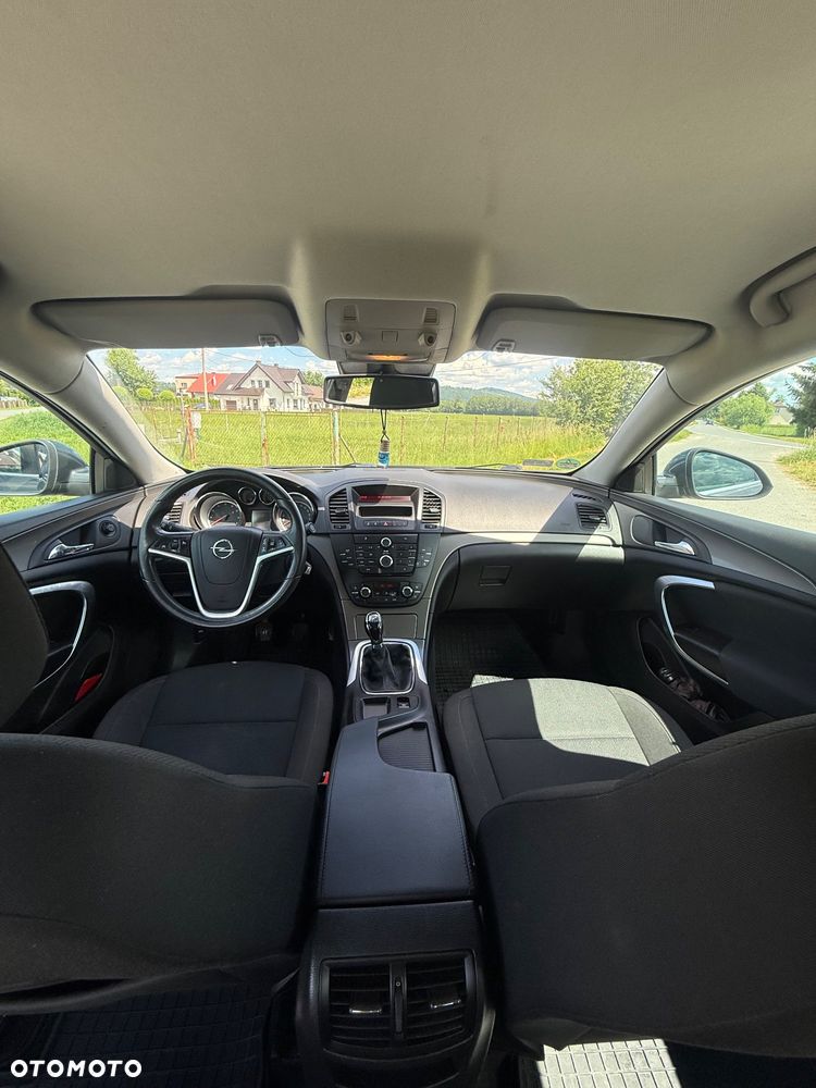 Opel Insignia 1.8 - 10