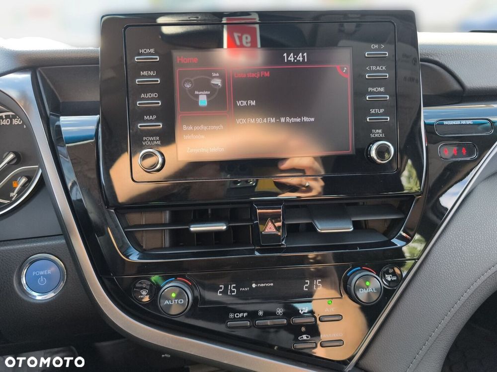 Toyota Camry 2.5 Hybrid Comfort CVT - 20