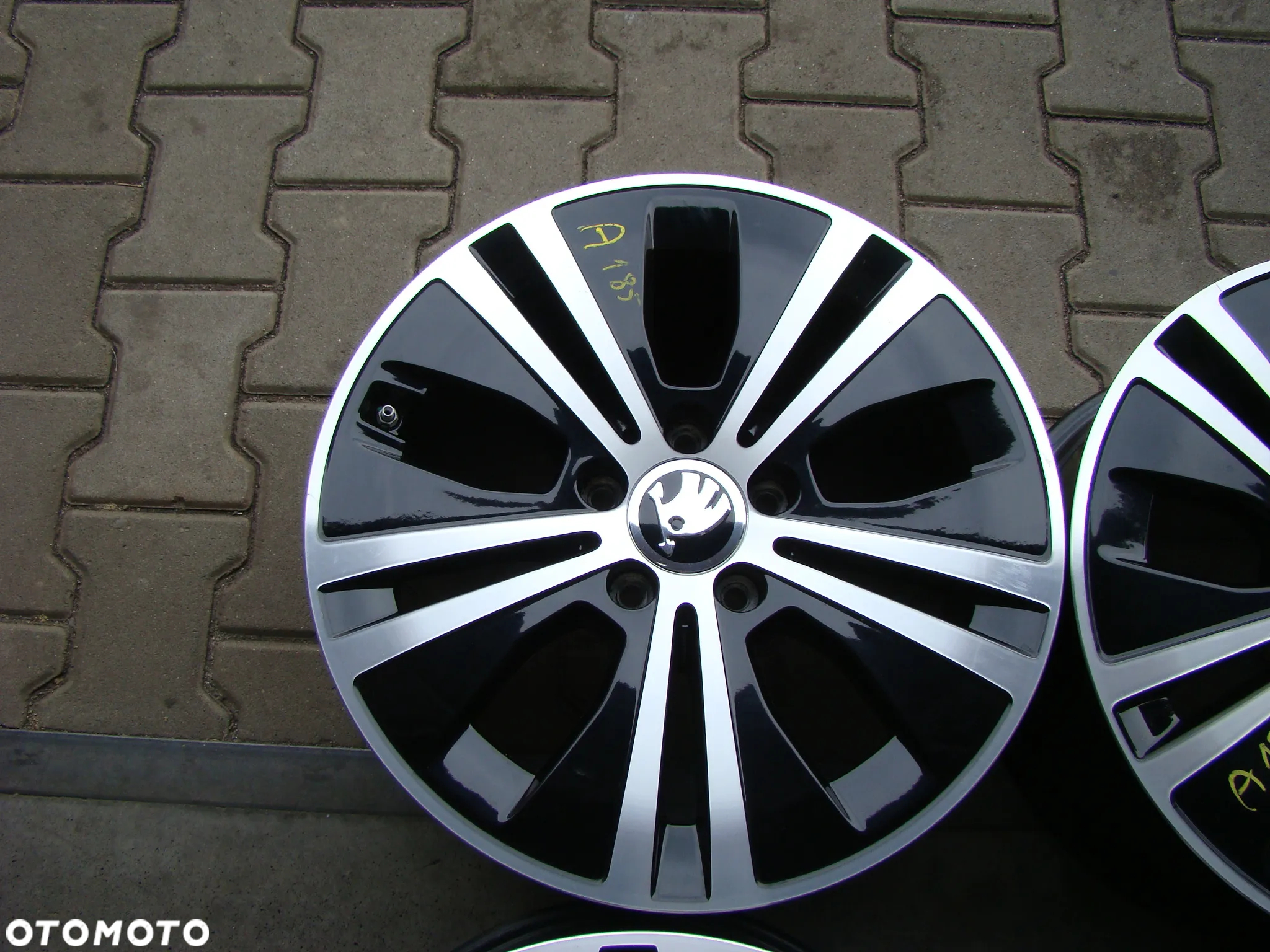 a185 5x112 Skoda Superb Octavia Yeti Karoq Kodiaq 7,5x17 - 2