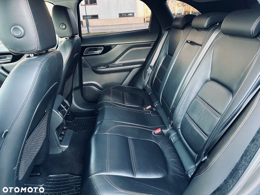 Jaguar F-Pace 2.0 i4D AWD Prestige - 26