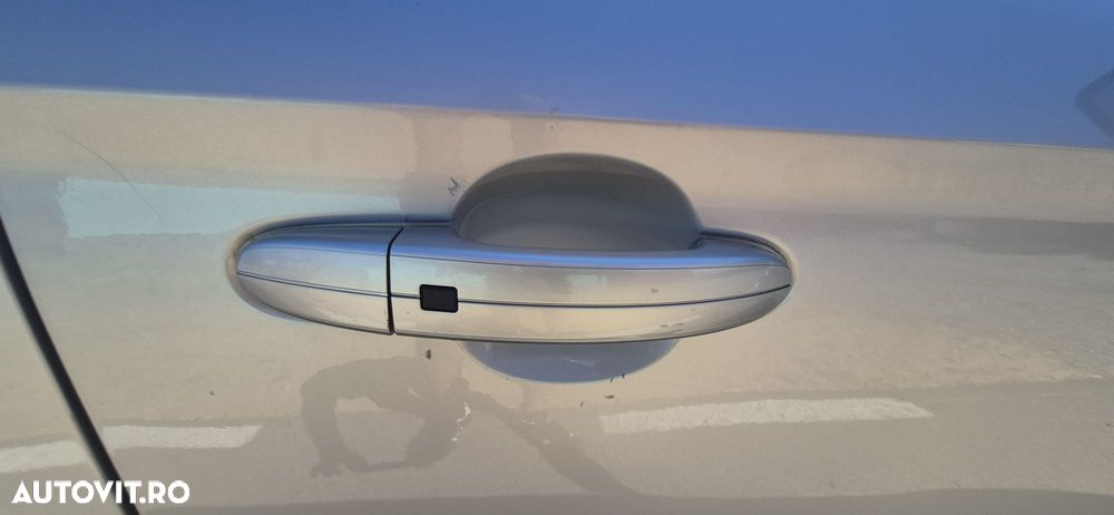 Ford Mondeo - 12