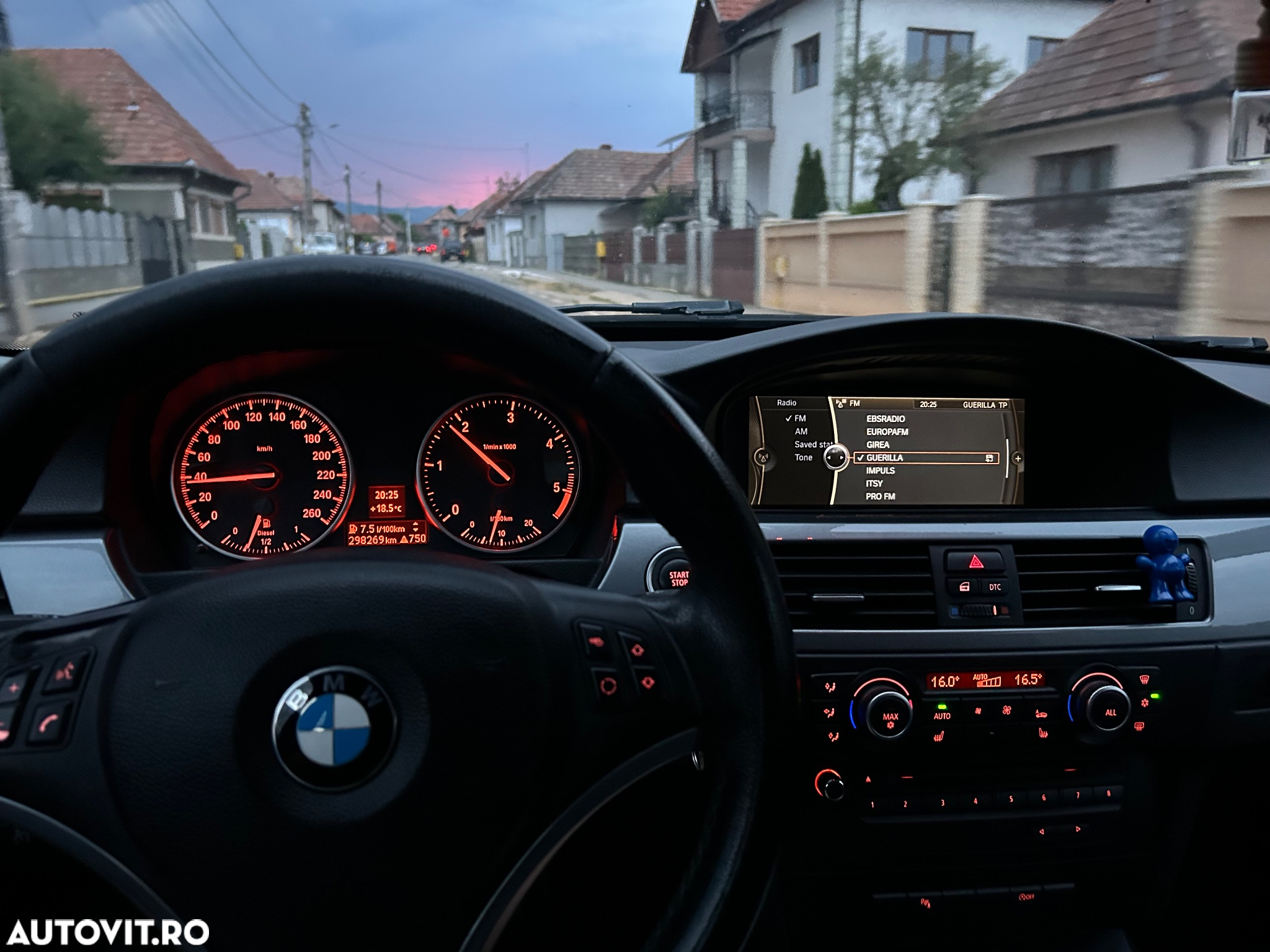 BMW Seria 3 318d - 2