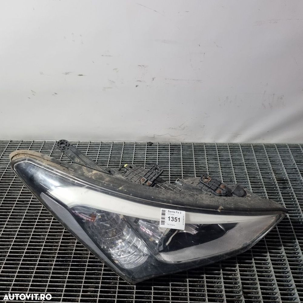 Far Dreapta Hyundai Santa Fe 3 2012 - 2016 SUV 4 Usi (1351) Cu lupă - 3