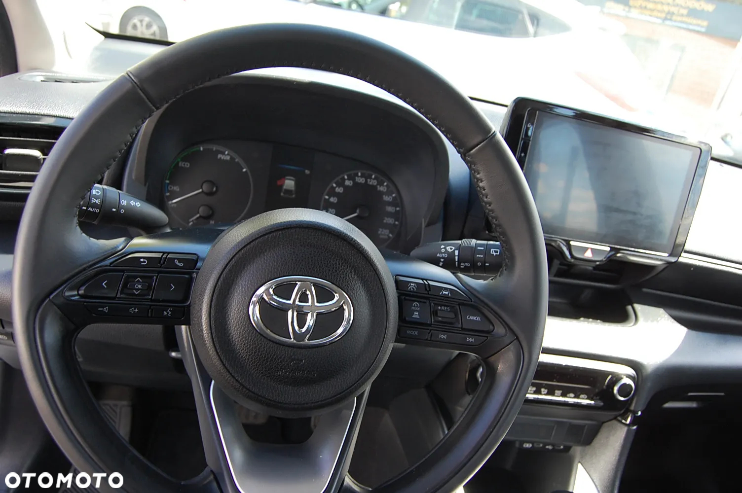 Toyota Yaris - 6