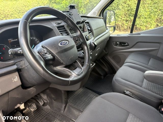 Ford Transit 7 osobowy - 22