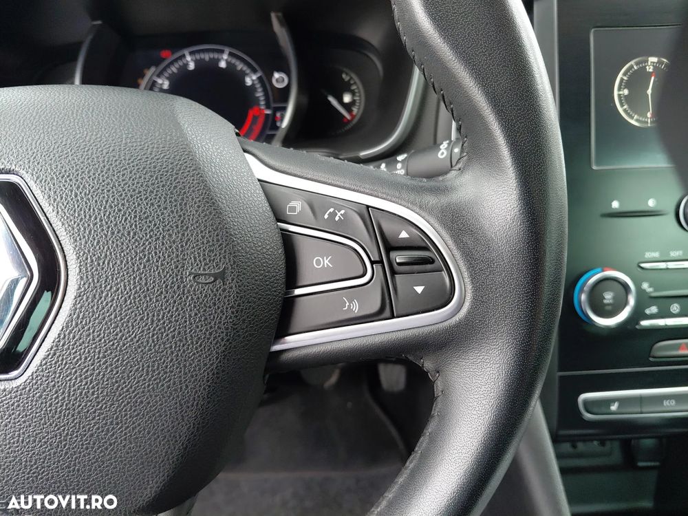 Renault Megane ENERGY TCe 140 EDC LIMITED - 22