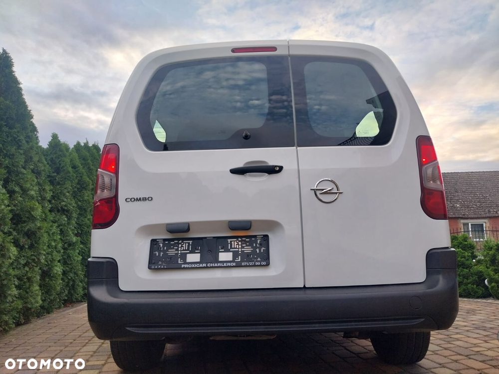 Opel Combo 1.5 D Start/Stop Ultimate - 18