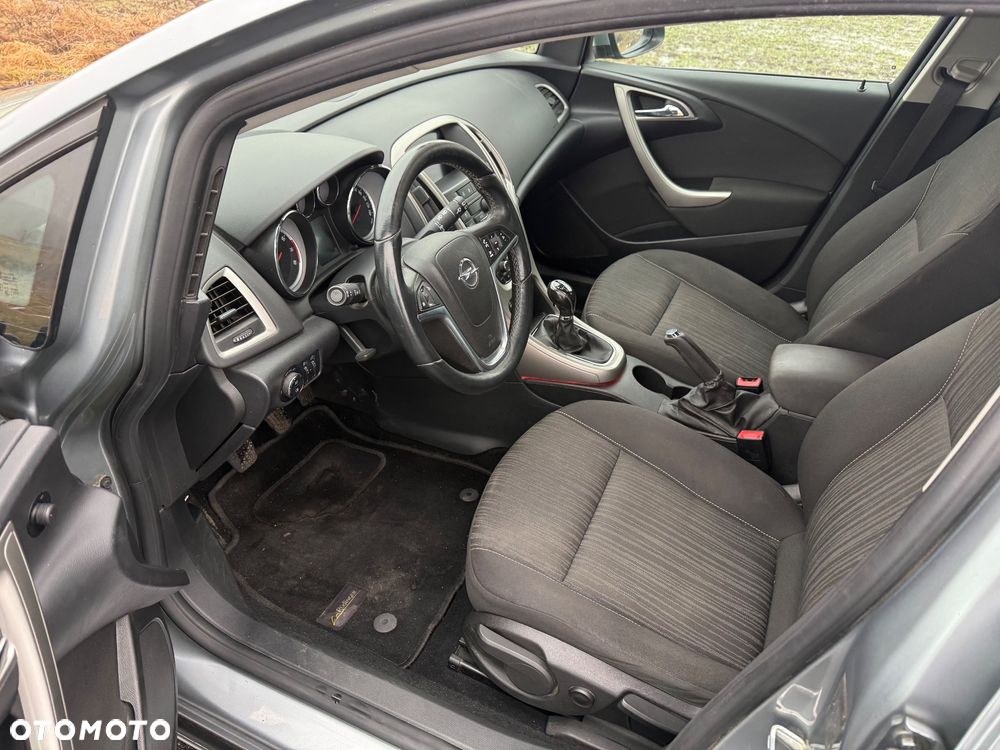 Opel Astra 1.4 Turbo - 8