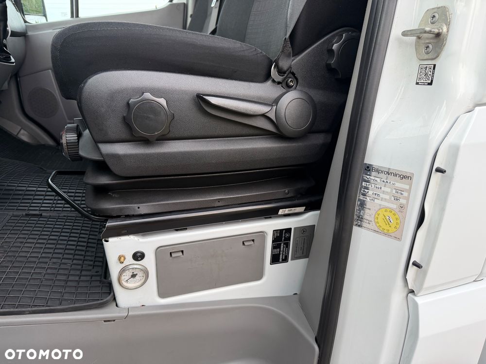 Mercedes-Benz Sprinter - 15