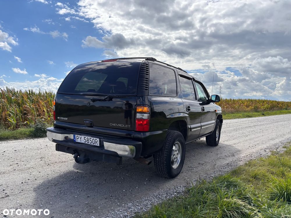 Chevrolet Tahoe 5.3 4WD - 6