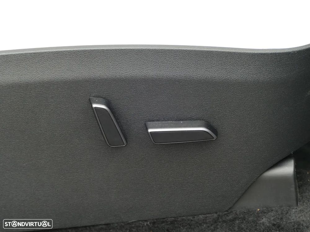 Tesla Model Y Tração Traseira - 31