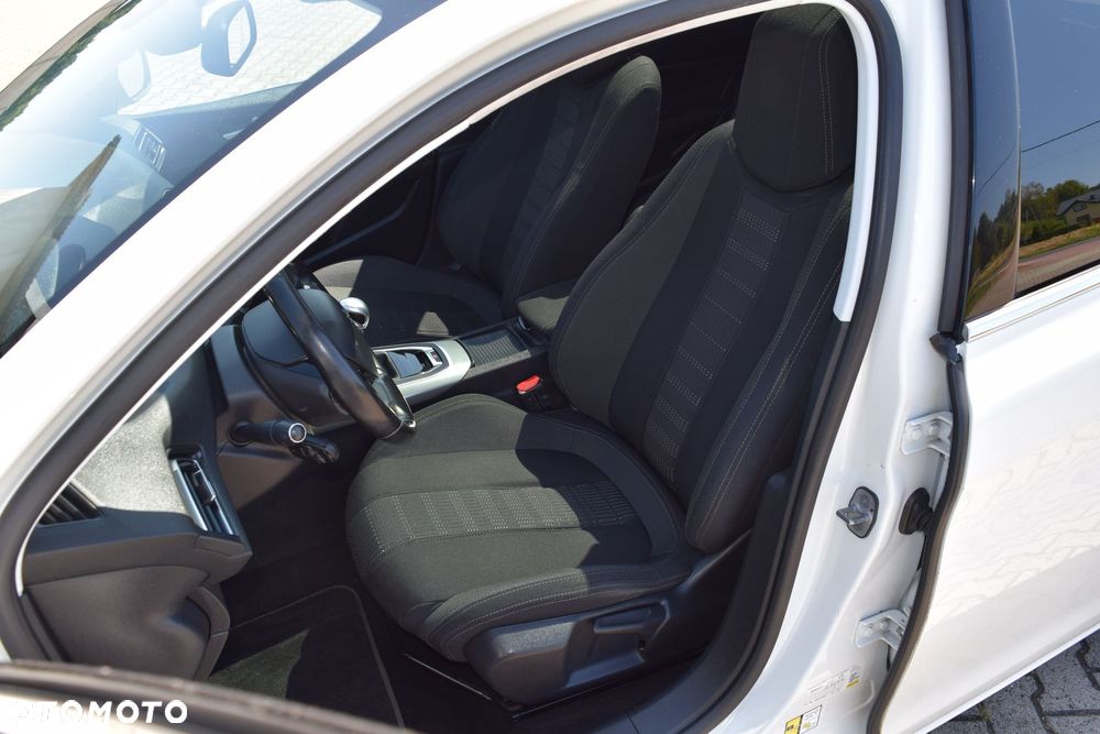 Peugeot 308 BlueHDi 120 Stop & Start Allure - 19