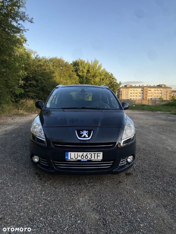 Peugeot 5008 1.6 THP Premium - 3