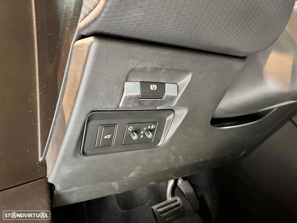 Land Rover Range Rover Evoque - 24