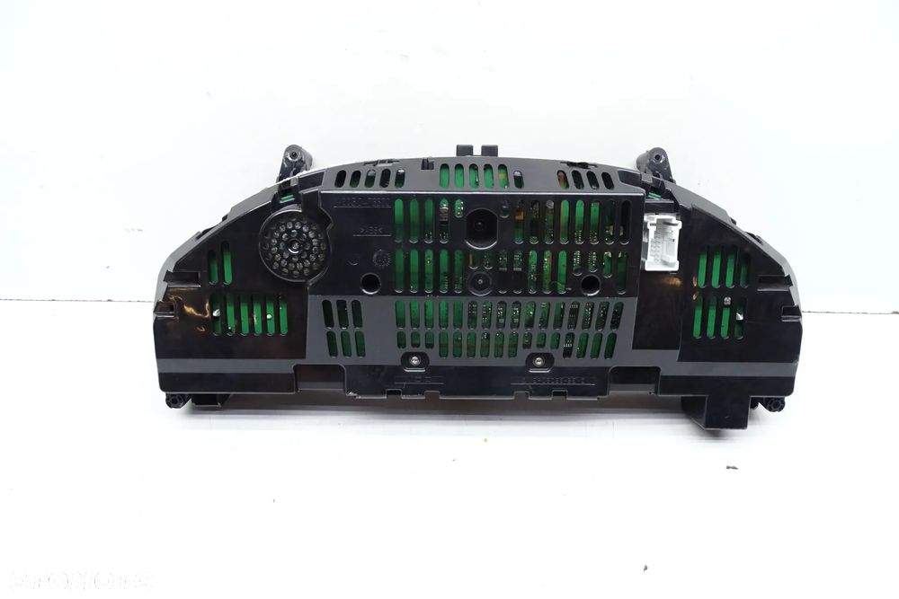 Mercedes C W204  Licznik 2049003808 - 2