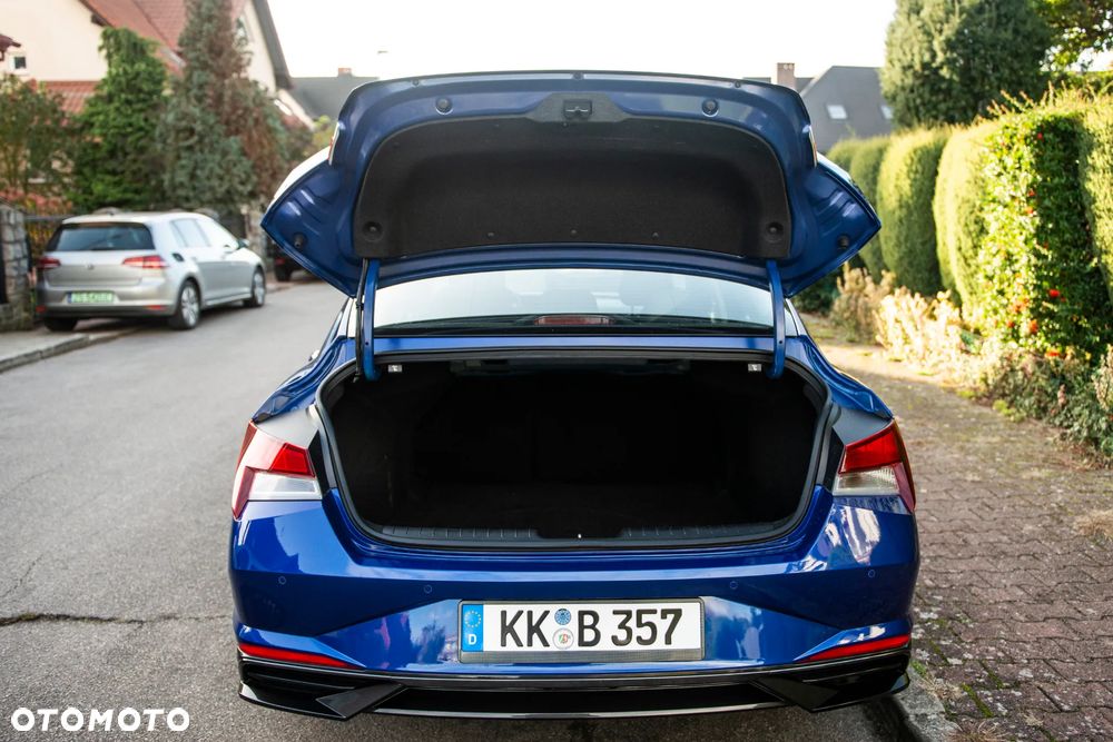 Hyundai Elantra 1.6 Smart - 14
