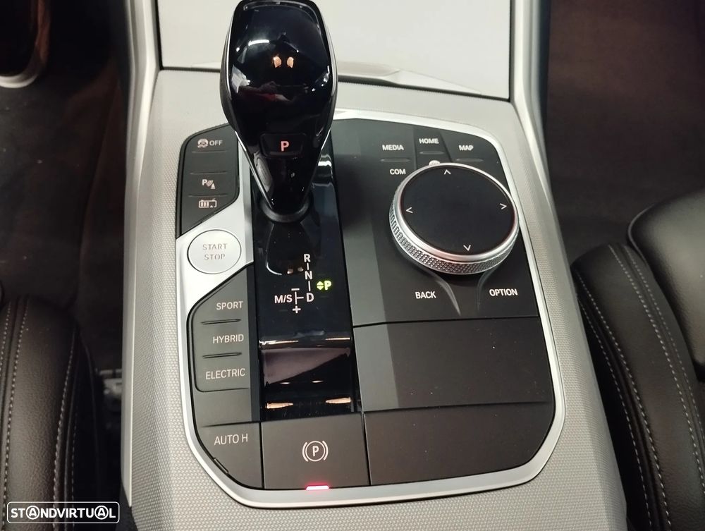 BMW 320 e Auto - 37