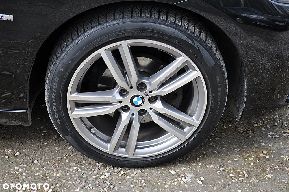 BMW Seria 2 218d Sport-Aut Advantage - 33