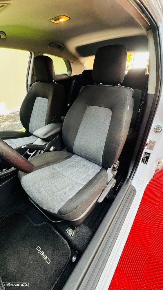 Kia Ceed S Coupé 1.4 CVVT EX ISG - 17