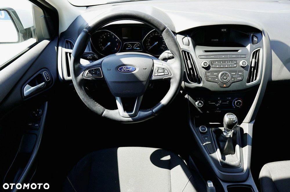 Ford Focus - 21